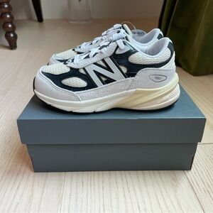 NEW toddler New Balance 990’s